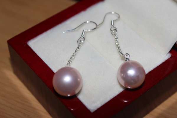 12 mm pink southeast Asia Shell pearl earrings