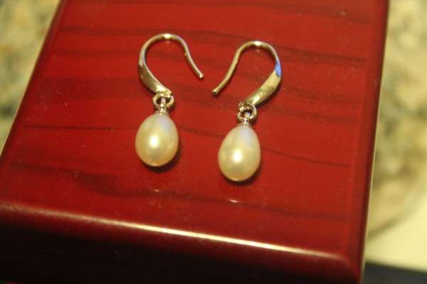 7-8mm Pearl earring