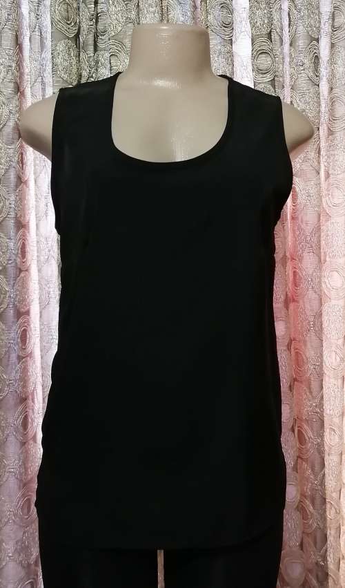 Black Sleeveless Top