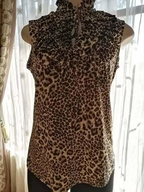 Sleeveless Animal Print Top