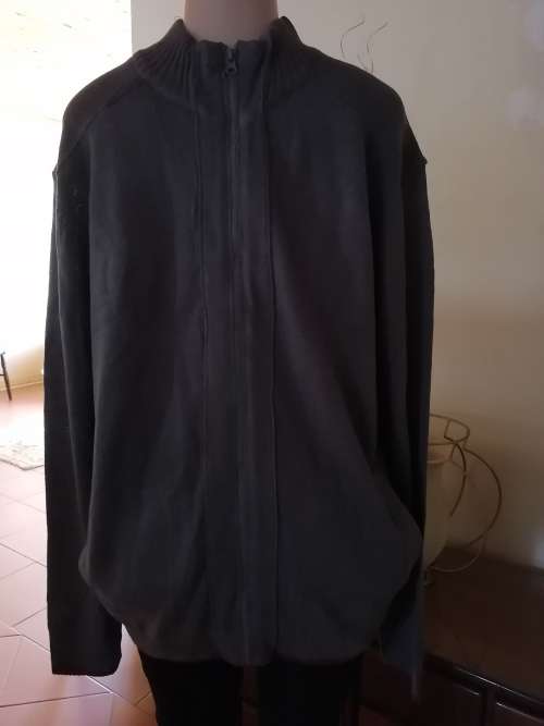 Grey Zipped Cardigan