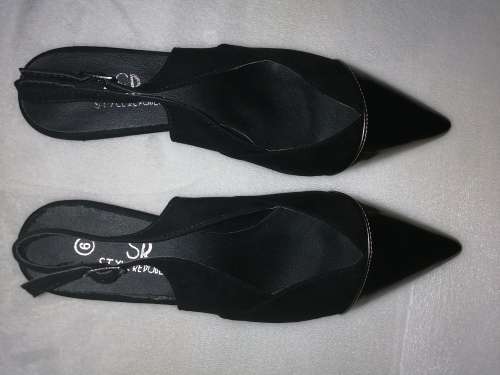 Metallic Toe Cap Slingback