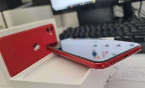 Apple IPhone 11 128GB - Product Red
