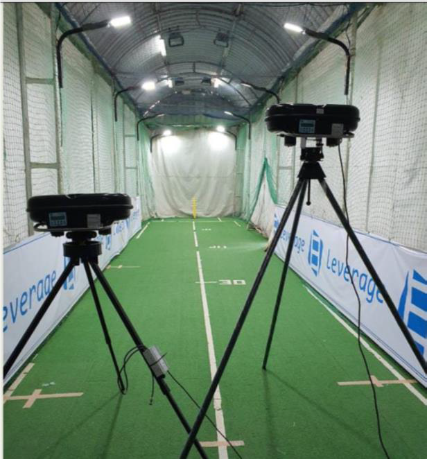 Cricket Bowling Machine - IWinner Hi-Speed