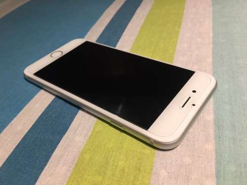 Iphone 6 Silver (Boxed with all accessories)