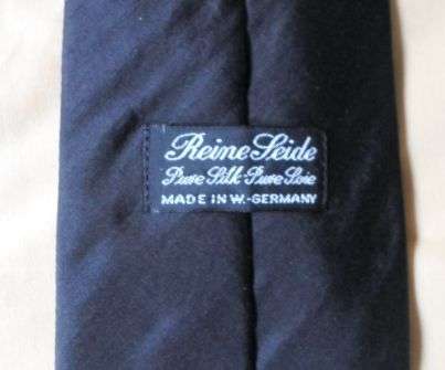 SHAVE / SHAVING / RAZOR - TIE