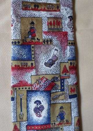 GARDENING - TIE