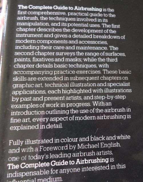 THE COMPLETE GUIDE TO AIRBRUSHING - TECHNIQUES AND MATERIALS - JUDY MARTIN