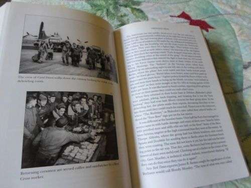 EIGHTH AIR FORCE - THE AMERICAN BOMBER CREWS IN BRITAIN - DONALD L MILLER