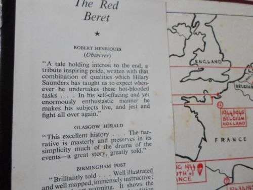 THE RED BERET - THE STORY OF THE PARACHUTE REGIMENT AT WAR 1940 - 45 - HILARY ST GEORGE SAUNDERS