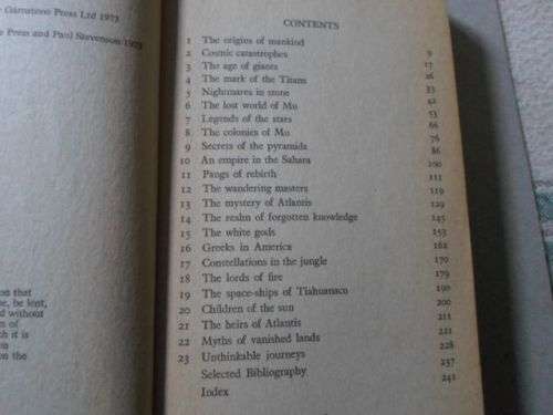 TIMELESS EARTH - PETER KOLOSIMO