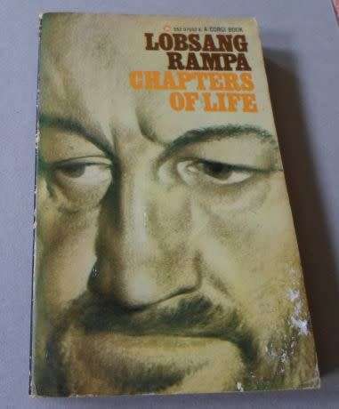 CHAPTERS OF LIFE - LOBSANG RAMPA