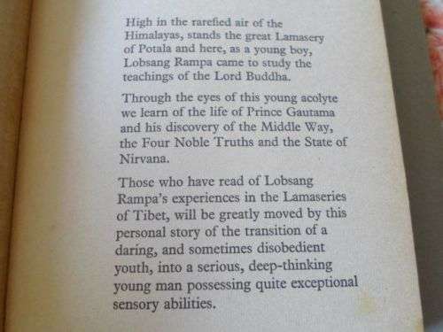 THE SAFFRON ROBE - LOBSANG RAMPA