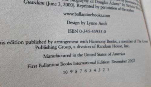 THE SALMON OF DOUBT - HITCHHIKING THE GALAXY ONE LAST TIME - DOUGLAS ADAMS