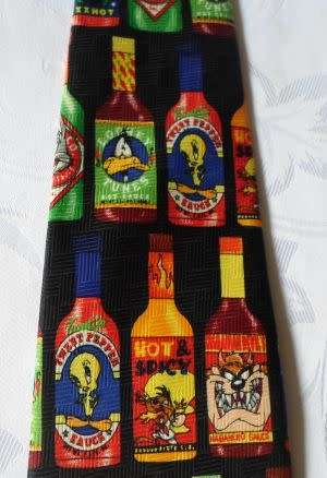 ATTRACTIVE LOONEY TUNES - TIE