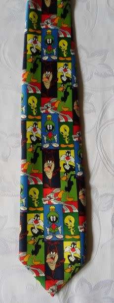 ATTRACTIVE LOONEY TUNES - TIE