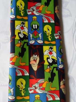 ATTRACTIVE LOONEY TUNES - TIE