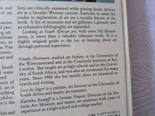LOOKING AT SOUTH AFRICAN ART - FRIEDA HARMSEN ( FIRST INSIDE PAGE REMOVED )