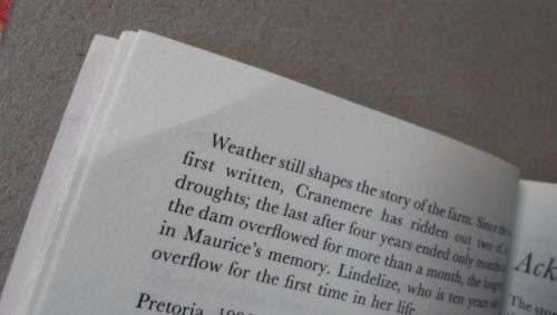 THE PLAINS OF CAMDEBOO - EVE PALMER ( REVISED EDITION )   ( weight 400 grams )