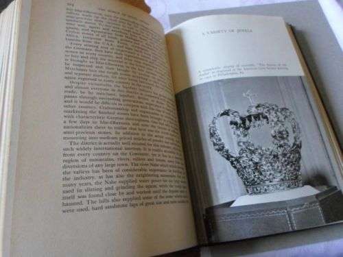 THE WORLD OF JEWEL STONES - MICHAEL WEINSTEIN (weight 1 kg )