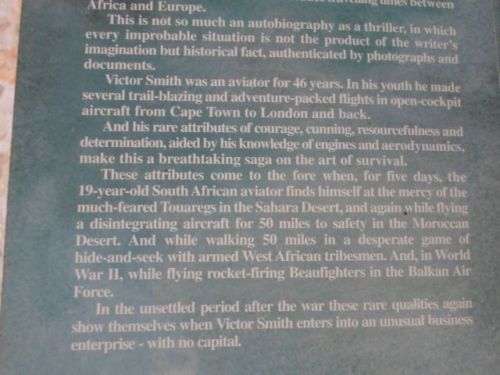 OPEN COCKPIT OVER AFRICA - VICTOR SMITH ( SIGNED )  ( weight 0,30 kg / 300 grams )