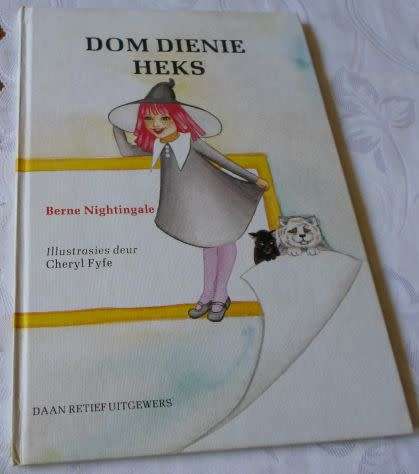 DOM DIENIE HEKS - BERNE NIGHTINGALE , ILLUSTRASIES CHERYL FYFE ( gewig 0,20 kg )