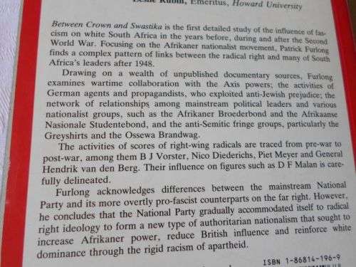 BETWEEN CROWN AND SWASTIKA - PATRICK J FURLONG ( weight 0,50 kg )