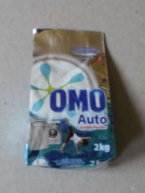 OMO AUTO LAUNDRY POWDER - CHECKERS LITTLE SHOP MINI ITEM