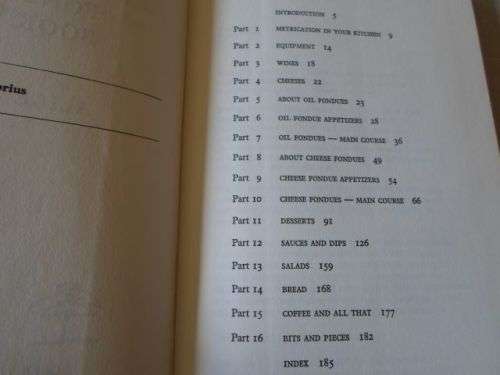 THE SOUTH AFRICAN FONDUE BOOK - ALICE THERON ( 0,30 kg )