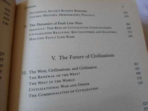 THE CLASH OF CIVILIZATIONS AND THE REMAKING OF THE WORLD ORDER - SAMUEL P HUNTINGTON ( weight 0,30 k