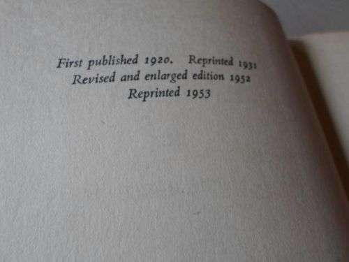 HOW TO IDENTIFY PERSIAN RUGS AND OTHER ORIENTAL RUGS - C.J. DELABERE MAY ( 0,20 kg )