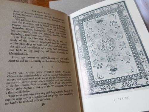 HOW TO IDENTIFY PERSIAN RUGS AND OTHER ORIENTAL RUGS - C.J. DELABERE MAY ( 0,20 kg )