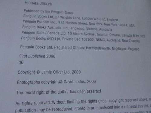 THE RETURN OF THE NAKED CHEF - JAMIE OLIVER ( weight 1 kg )