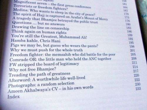 COMRADES AND MEMSAHIBS - AMEEN AKHALWAYA ( weight 0,40 kg )