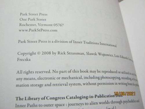 INNER PATHS TO OUTER SPACE - JOURNEYS TO ALIEN WORLDS THROUGH PSYCHEDELICS AND OTHER SPIRITUAL TEC..