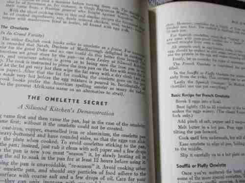 COOKERY IN SOUTHERN AFRICA - TRADITIONAL AND TODAY - VIDA HEARD AND LESLEY FAULL