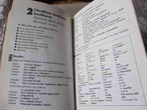 TEACH YOURSELF XHOSA - A COMPLETE COURSE IN UNDERSTANDING, SPEAKING AND WRITING XHOSA - BEVERLEY K..