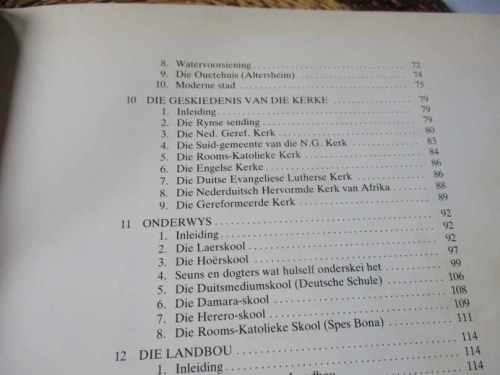 OTJIWARONGO 1906 - 1981 DR PAUL VAN DER MERWE ( GETEKEN )