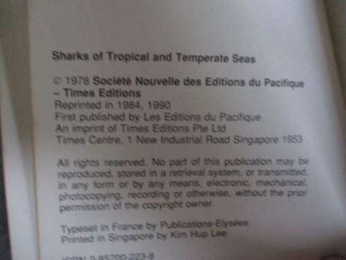 SHARKS OF TROPICAL AND TEMPERATE SEAS - R.H. JOHNSON