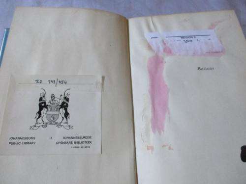 BUTTONS - DIANA EPSTEIN - COLLECTOR`S BLUE BOOKS