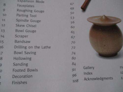 WOODTURNING - STEP-BY-STEP INSTRUCTIONS FOR 22 INSPIRING PROJECTS - PHIL IRONS