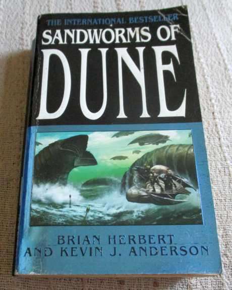 SANDWORMS OF DUNE - BRIAN HERBERT AND KEVIN J ANDERSON