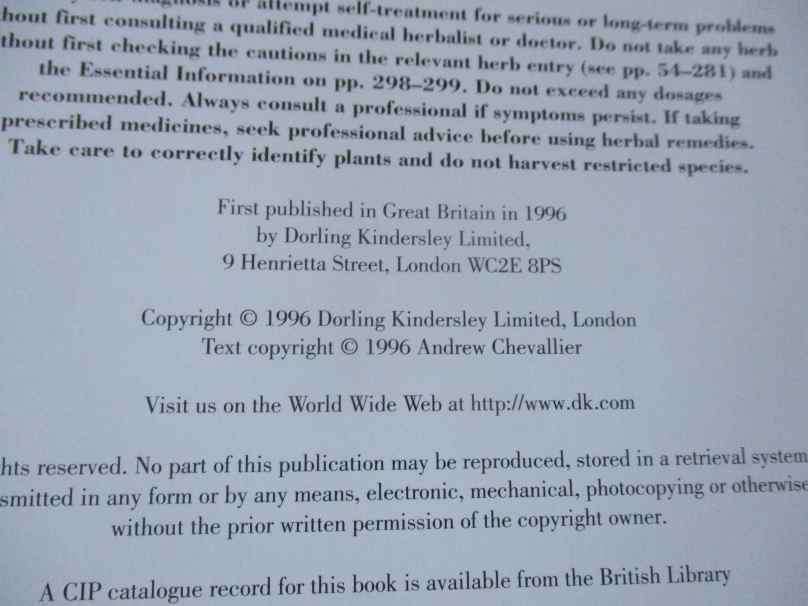 THE ENCYCLOPEDIA OF MEDICINAL PLANTS - A PRACTICAL REFERENCE GUIDE TO OVER 550 KEY HERBS & THEIR MED