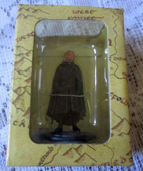 LORD OF THE RINGS FIGURINE