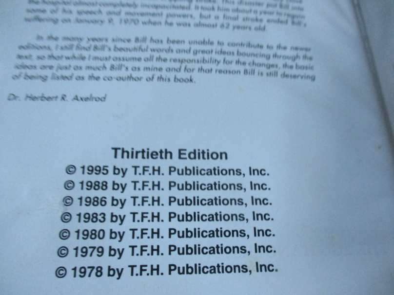 ENCYCLOPEDIA OF TROPICAL FISHES - DR HERBERT R AXELROD & WILLIAM VORDERWINKLER