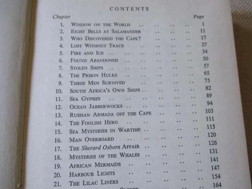 SOUTH AFRICAN BEACHCOMBER - LAWRENCE G GREEN ( damaged )