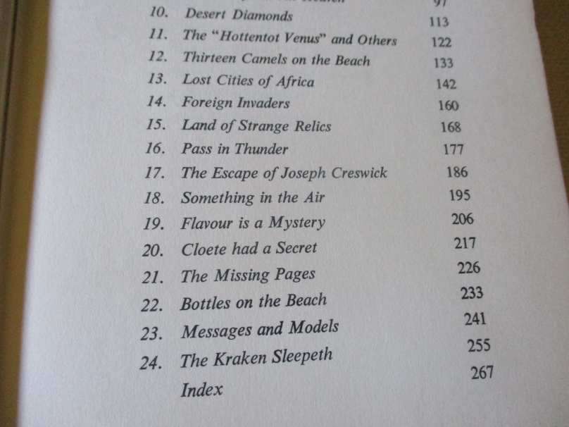 THUNDER ON THE BLAAUWBERG - LAWRENCE G GREEN ( damaged )