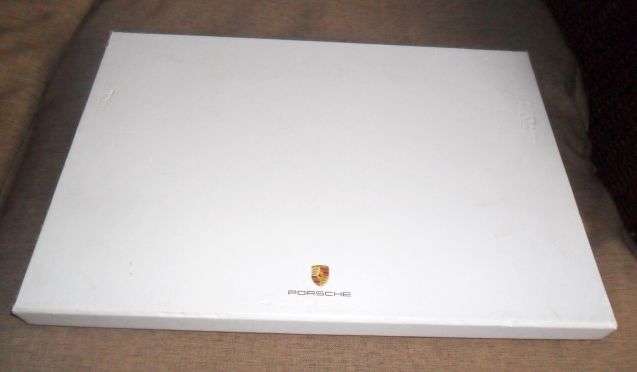 BOX SET GIVEN TO A S.A. PORSCHE BUYER