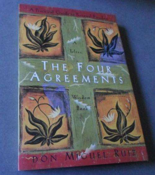 THE FOUR AGREEMENTS - A TOLTEC WISDOM BOOK - DON MIGUEL RUIZ