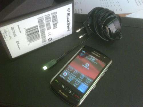 BlackBerry Storm 9500 (Excl. Leather Pocket) Good Condition, Working Order